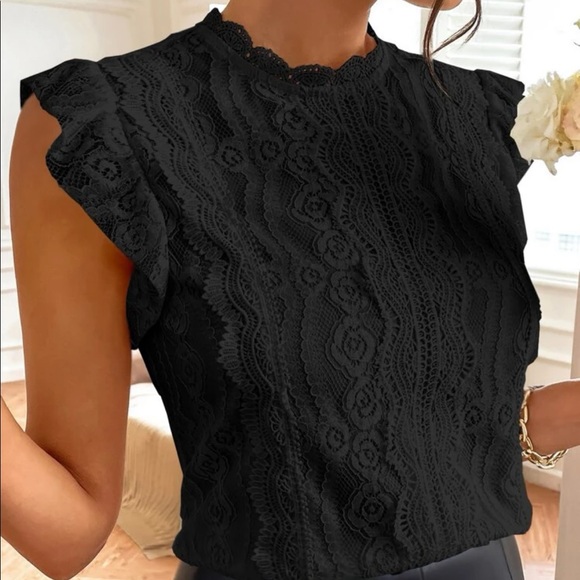 Black butterfly sleeve lace blouse - Picture 4 of 12